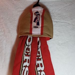 49ers Hooded Scarf with Pockets NFL Football FOCO Scarf Scarve Brand New